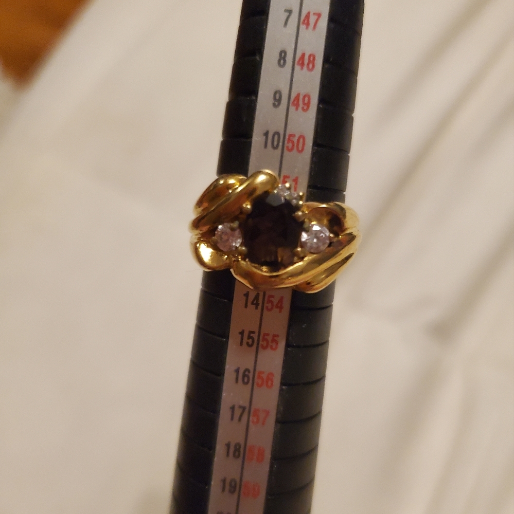 Karis Gold and crystal designer ring - Picture 4 of 9
